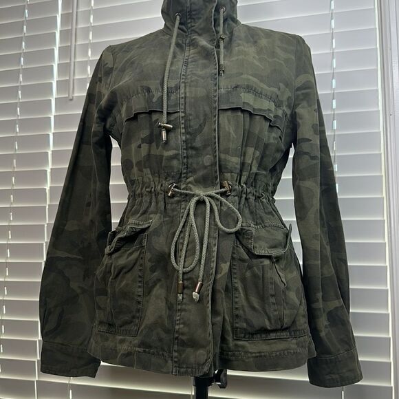 Forever 21 camouflage Jacket - Picture 4 of 13